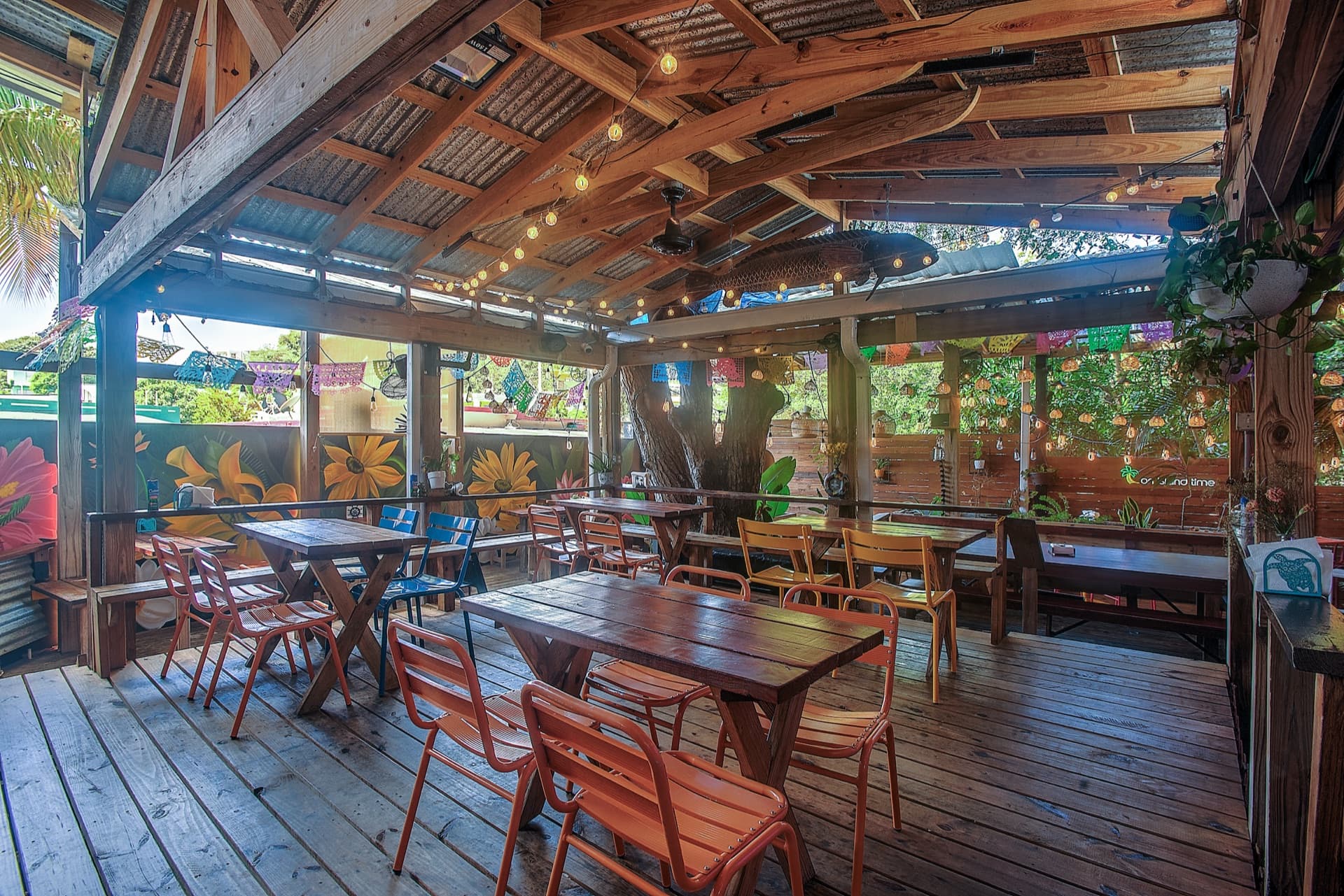 Zaco's Tacos interior with string lights